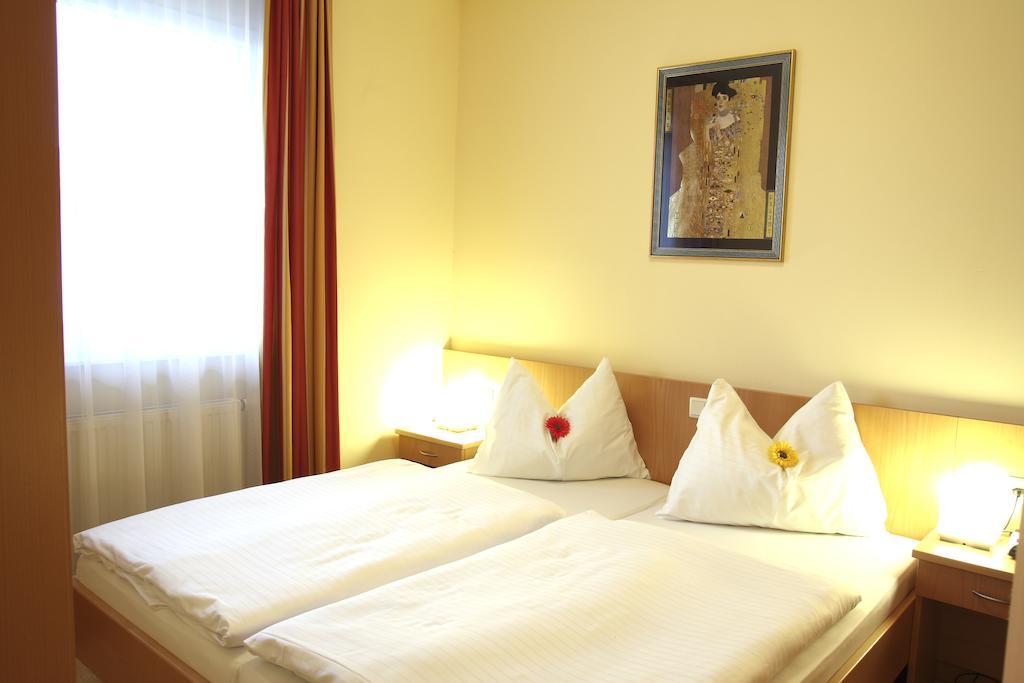 Hotel Der Stockinger Unterpremstätten Екстериор снимка
