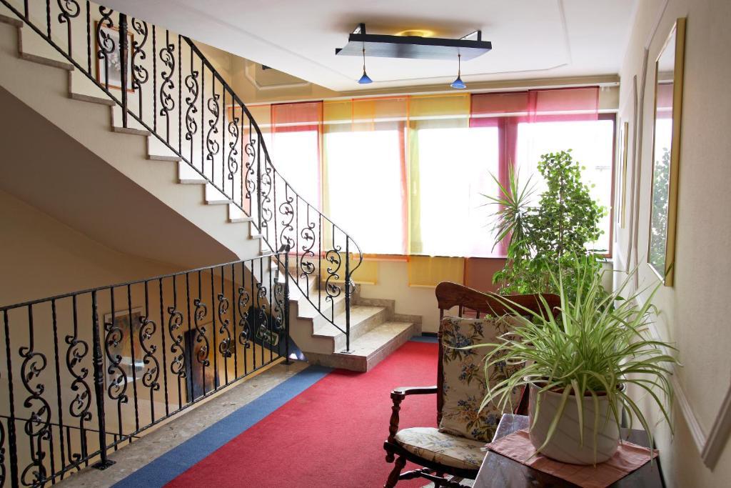 Hotel Der Stockinger Unterpremstätten Стая снимка
